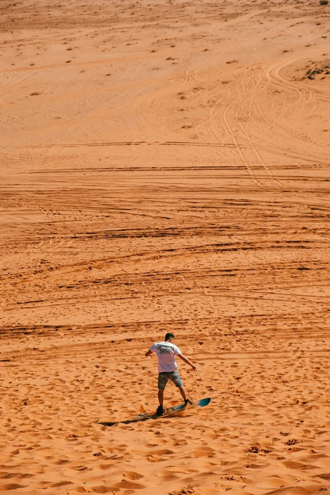Sandboarding/Unsplash.com