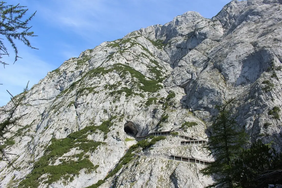 Eisriesenwelt Ice Cave/Unsplash.com