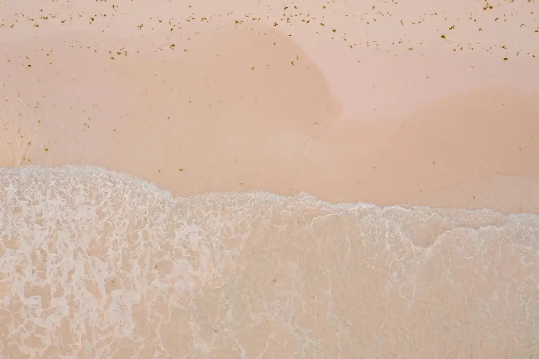 Pink Sands Beach/Pexels.com