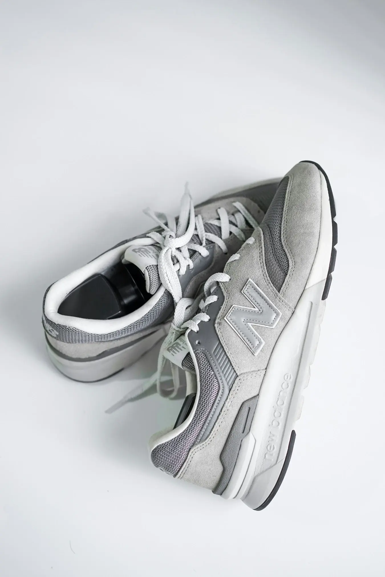 New Balance 990/Ervan M Wirawan-Unsplash.com