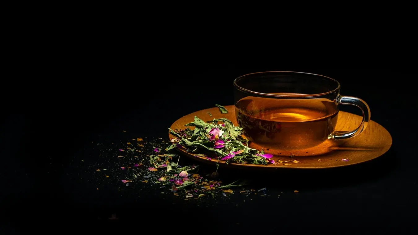 Tea/Igor Lifar-Unsplash.com